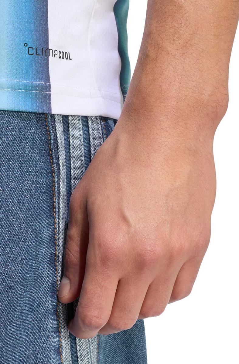 Argentina 26 Home Messi Jersey Image 3