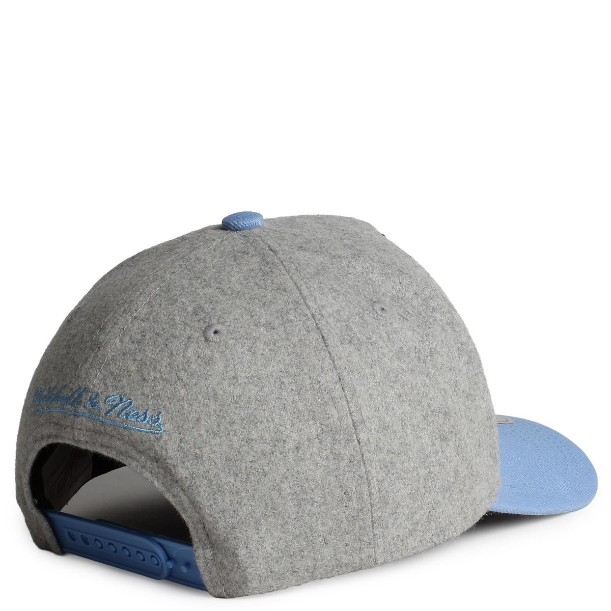 NCAA North Carolina Tar Heels Vintage Tailsweep Pro Pinch Snapback Hat Image 3